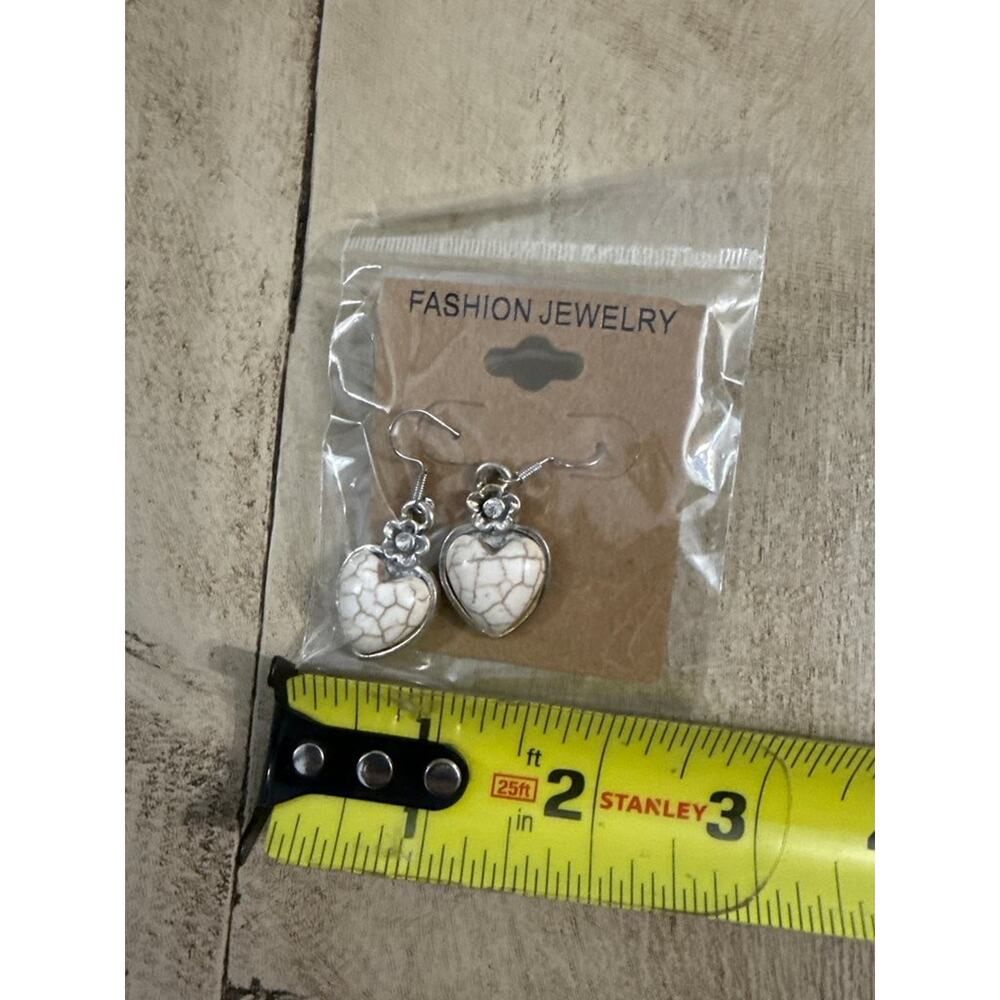 Heart-Shaped Fashion Jewelry Earrings with Marbled Pattern Accent - Picture 6 of 6